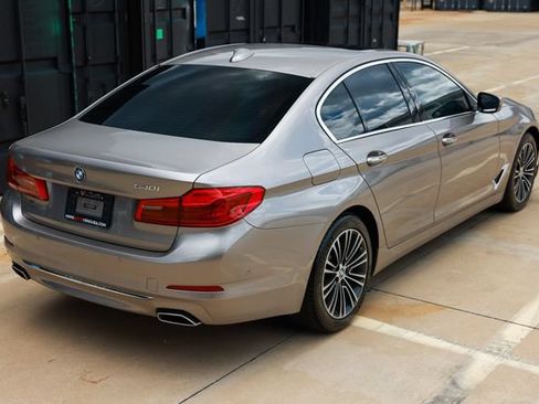 Used 2018 BMW 540i RWD image 14