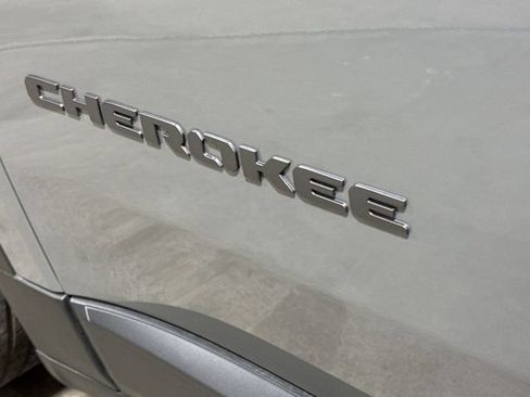 New 2026 Jeep Cherokee Limited AWD/4WD image 25