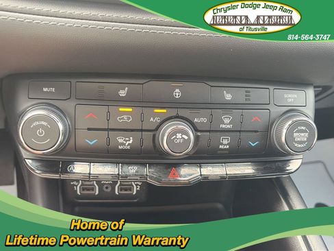 Used 2024 Dodge Durango SXT AWD/4WD image 22