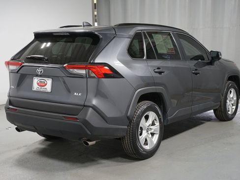 Used 2021 Toyota RAV4 XLE w/ Convenience Package image 8