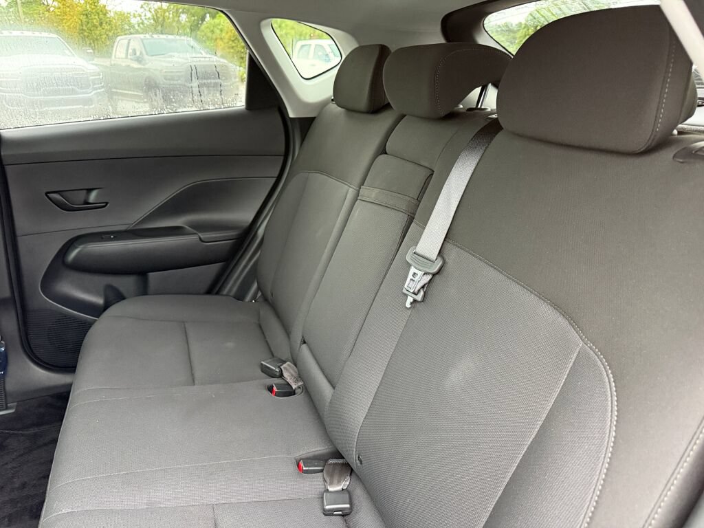 Used 2024 Hyundai Kona SEL FWD image 11