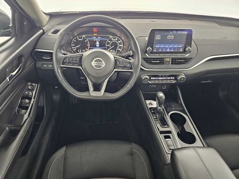 Used 2020 Nissan Altima 2.5 SV image 18