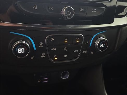 Used 2023 Chevrolet Traverse RS w/ LPO, Floor Liner Package image 24