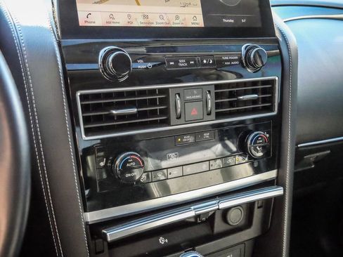 Used 2024 INFINITI QX80 Luxe AWD/4WD image 33