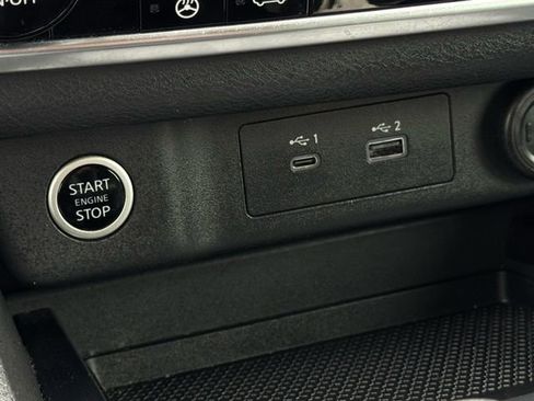 Certified 2022 Nissan Rogue SV w/ SV Premium Package image 23