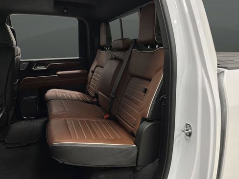 Used 2024 GMC Sierra 2500 Denali Ultimate w/ Snow Plow Prep/Camper Package image 33