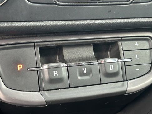 Used 2023 GMC Terrain AT4 image 15