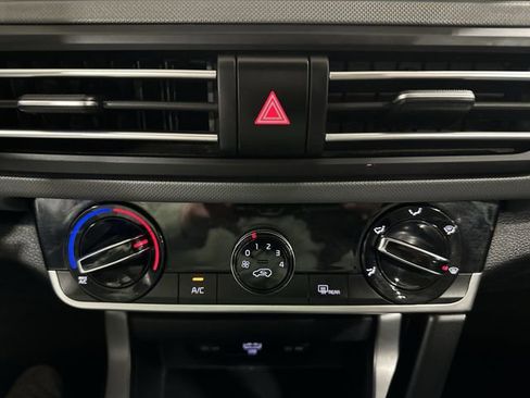 Used 2022 Kia Seltos LX image 20