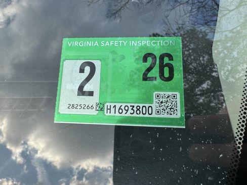 Used 2017 Dodge Durango SXT w/ 3rd Row Seating Group image 28