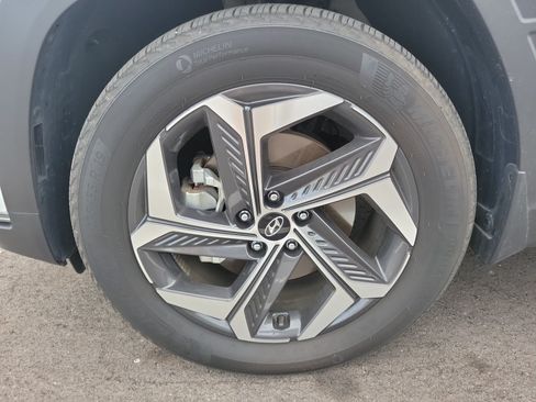 Used 2023 Hyundai Tucson Limited w/ Cargo Package AWD/4WD image 6