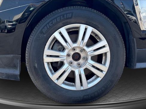Used 2014 Cadillac SRX Luxury image 9
