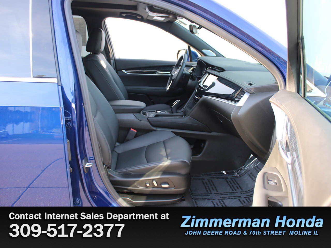 Used 2024 Cadillac XT6 Premium Luxury w/ Technology Package AWD/4WD image 20