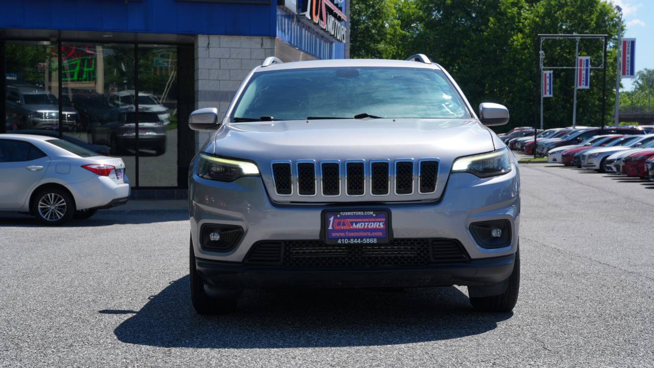 Used 2019 Jeep Cherokee Latitude Plus FWD image 2