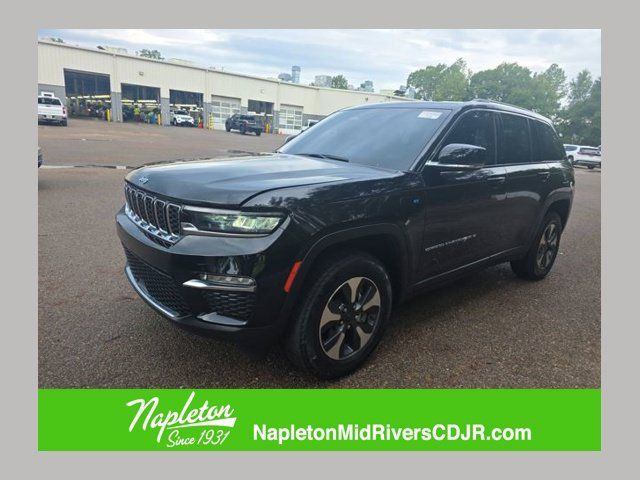 Used 2022 Jeep Grand Cherokee Limited 4xe AWD/4WD image 1