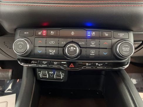 Used 2023 Dodge Durango GT AWD/4WD image 27