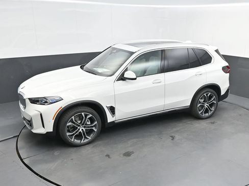 New 2026 BMW X5 sDrive40i w/ Climate Comfort Package RWD image 40