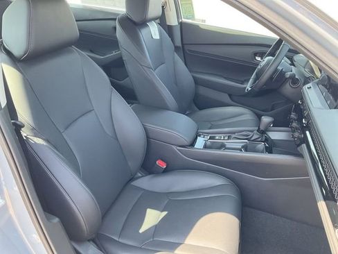 New 2026 Honda Accord EX-L image 32