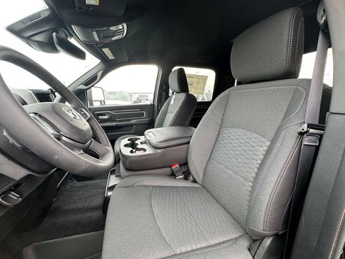 New 2025 RAM 2500 Big Horn image 18