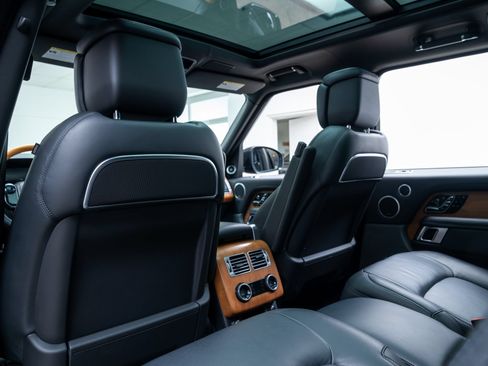 Used 2020 Land Rover Range Rover Autobiography AWD/4WD image 22