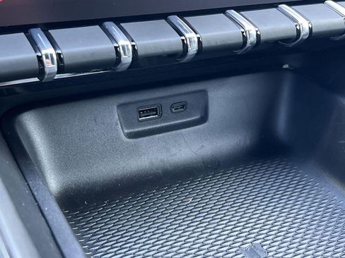 New 2025 GMC Terrain Elevation image 20