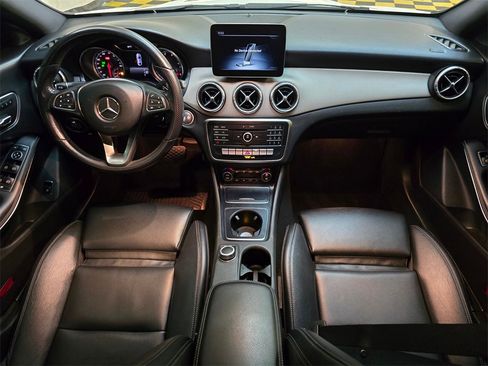 Used 2019 Mercedes-Benz CLA 250 image 20