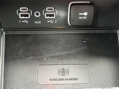 Used 2024 Jeep Grand Cherokee Altitude image 28