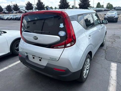 Used 2020 Kia Soul LX FWD image 4