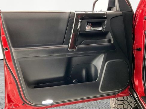 Used 2021 Toyota 4Runner TRD Off-Road Premium image 18