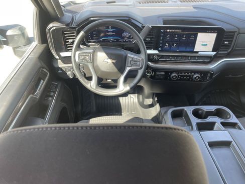 Used 2025 Chevrolet Silverado 2500 LT w/ Convenience Package AWD/4WD image 26