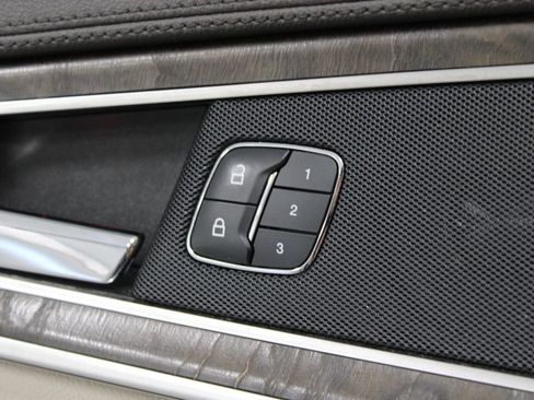 Used 2019 Lincoln Nautilus Reserve FWD image 26