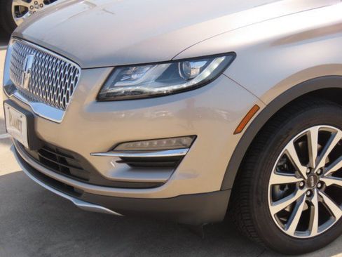 Used 2019 Lincoln MKC Reserve w/ MKC Climate Package FWD image 3