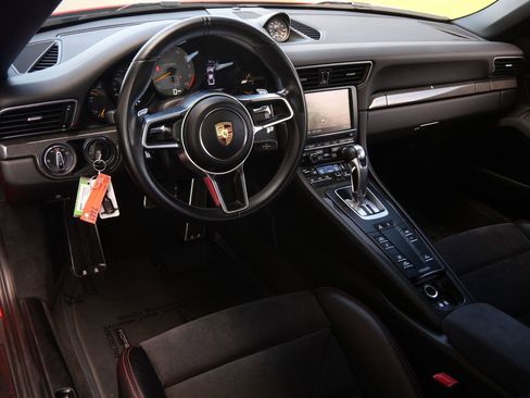 Used 2016 Porsche 911 GT3 RS image 10