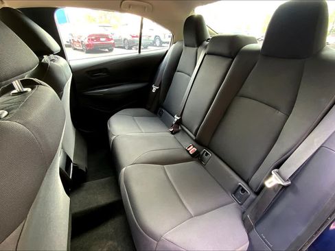 Used 2022 Toyota Corolla LE FWD image 19