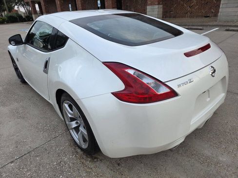 Used 2011 Nissan 370Z Touring image 6
