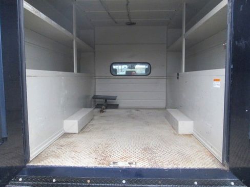 Used 2014 RAM 3500 Tradesman image 9