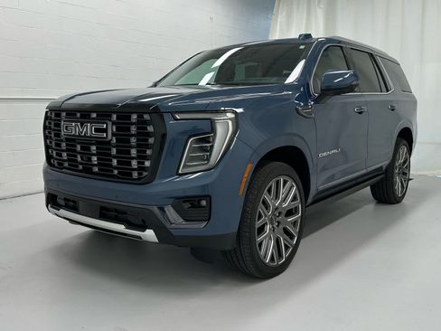 Used 2026 GMC Yukon Denali Ultimate AWD/4WD image 4