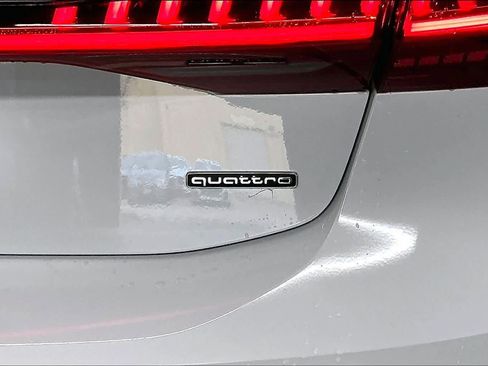 Used 2023 Audi A7 3.0T Premium Plus w/ Premium Plus image 11