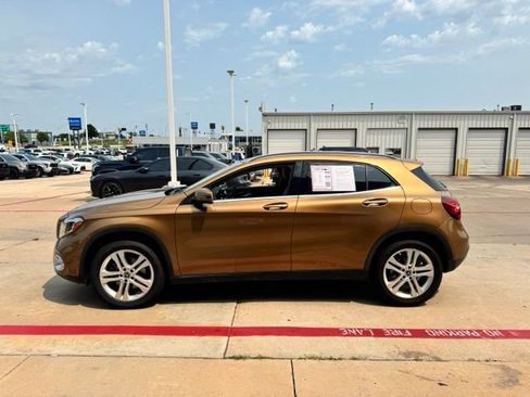Used 2018 Mercedes-Benz GLA 250 4MATIC image 10