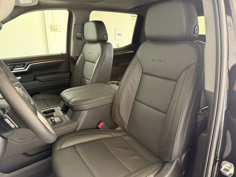 New 2026 GMC Sierra 1500 Denali w/ Technology Package image 18