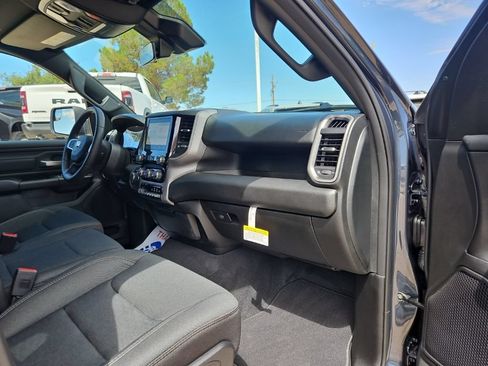 New 2026 RAM 1500 Express AWD/4WD image 23