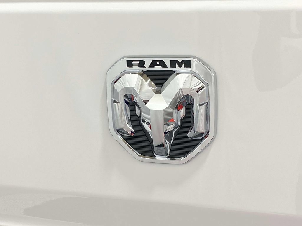 Used 2025 RAM ProMaster 2500 w/ U-Haul Equipment Group FWD image 8