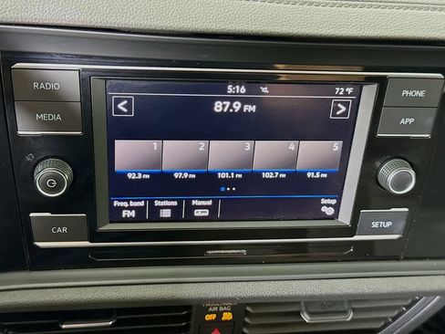 Used 2019 Volkswagen Jetta SE FWD image 6