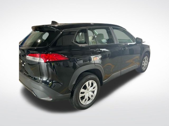 Used 2024 Toyota Corolla Cross L FWD image 3