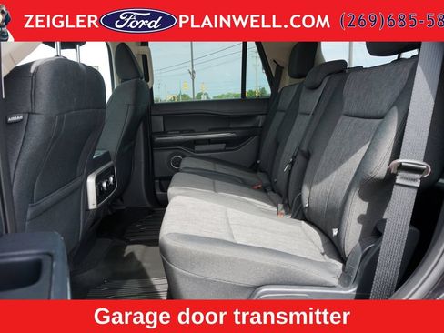 Used 2024 Ford Expedition XLT AWD/4WD image 12
