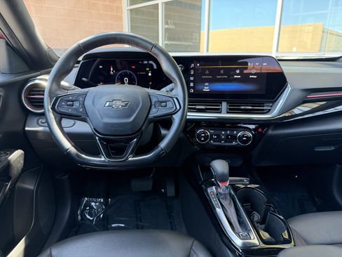 Used 2024 Chevrolet Trax RS w/ Driver Confidence Package FWD image 16
