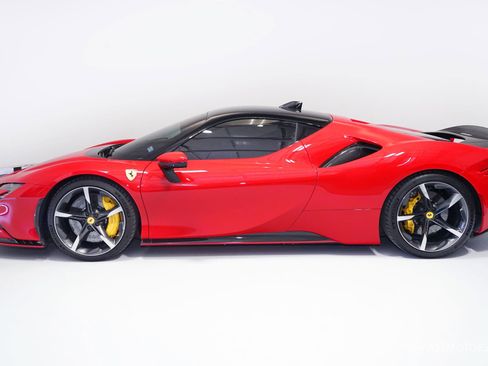 Used 2021 Ferrari SF90 Stradale image 5