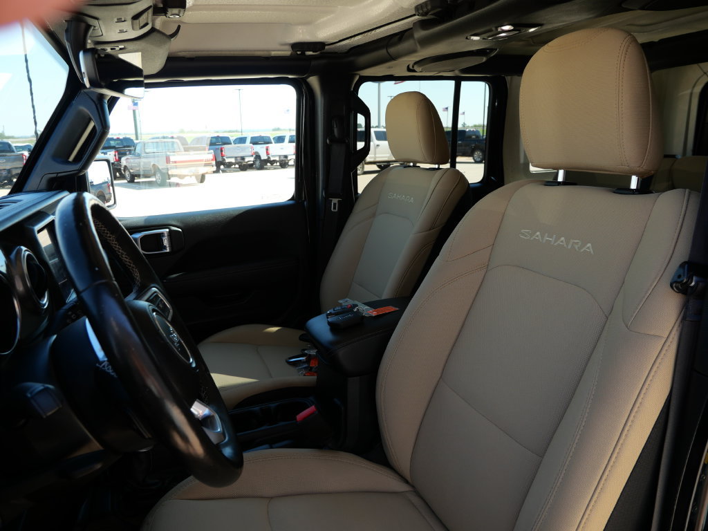 Used 2021 Jeep Wrangler Unlimited Sahara AWD/4WD image 14
