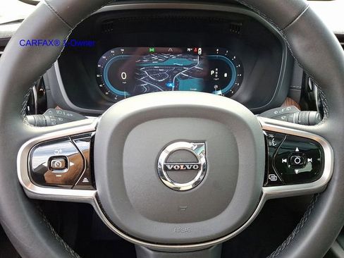 Certified 2023 Volvo XC60 B5 Ultimate w/ Climate Package image 23