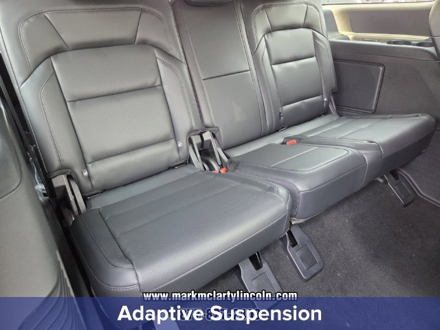 New 2027 Lincoln Navigator Reserve w/ Jet Appearance Package AWD/4WD image 14