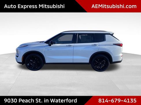 New 2025 Mitsubishi Outlander SEL Black Edition image 4